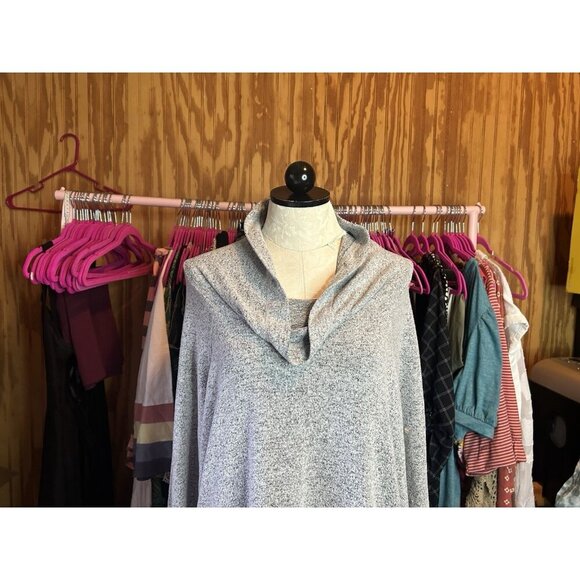 Torrid Super Soft Plush Cowl Neck Raglan Tunic Sweatshirt Pullover 1 (1X) Gray - Picture 4 of 10